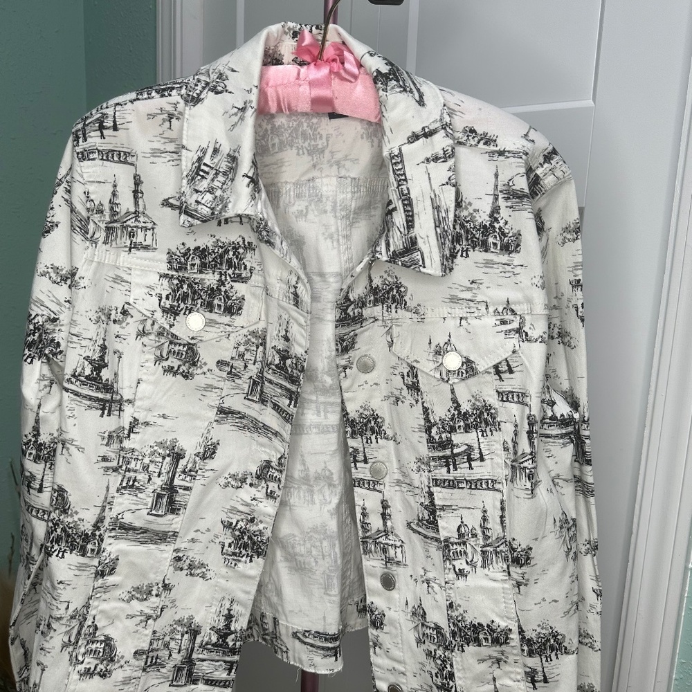 Charter Club large Denim Jacket WhiteBlack Graphic En Plein Air French Design